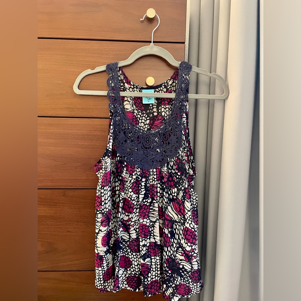 Sleeveless Tank Top